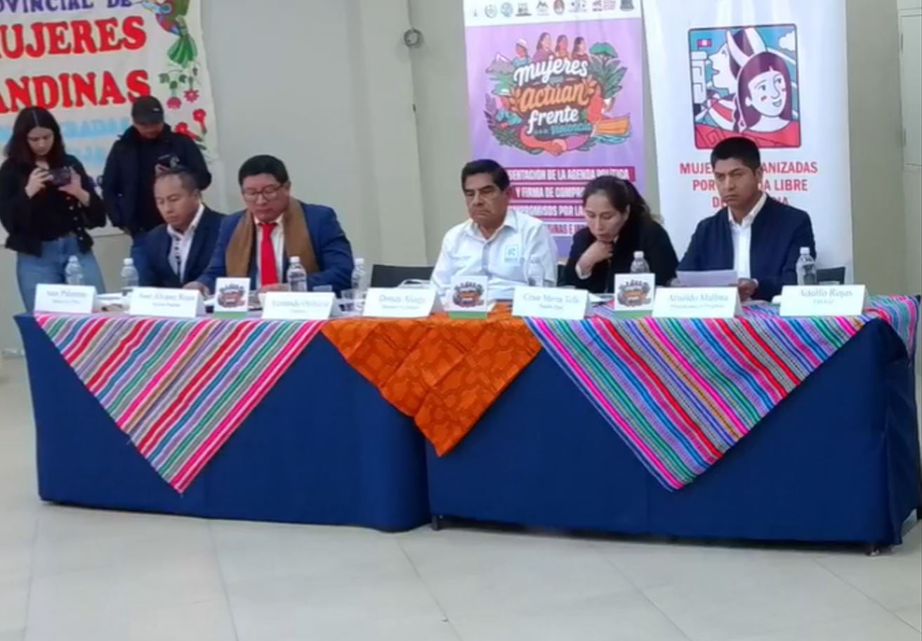 Candidatos regionales a Junín firman compromisos sin planes concretos sobre Agendas de Mujeres Rurales