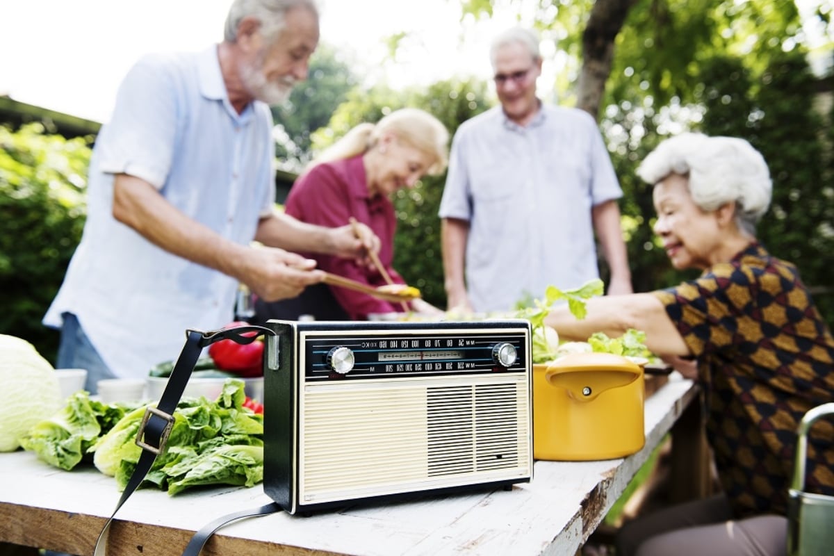 ¿Qué dice la psicología sobre las personas que han escuchado los mismos programas de radio de hace 30 años?