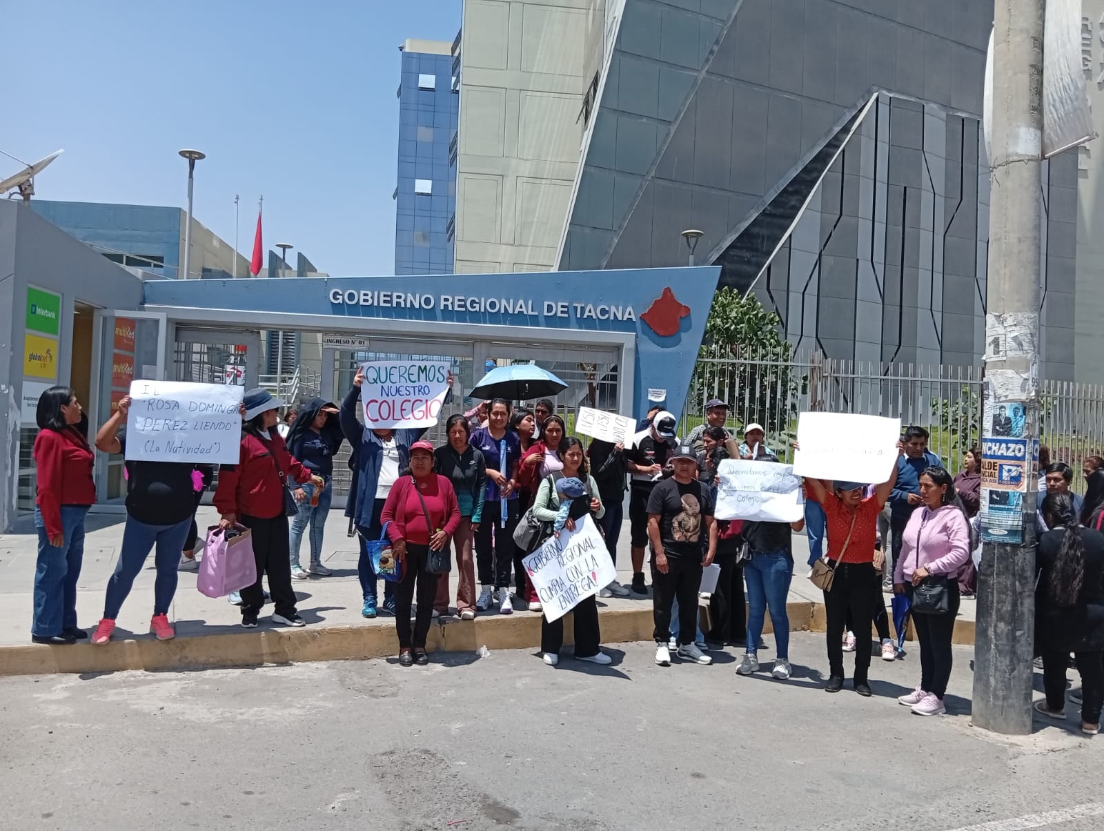 Padres en Tacna exigen que se concluya obra de colegio paralizada por falta de pago