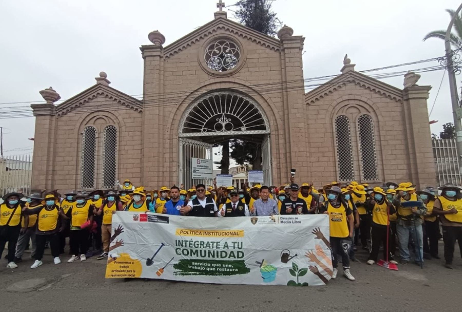 Día de Todos los Santos: 150 personas con sentencia limpian Cementerio General de Tacna